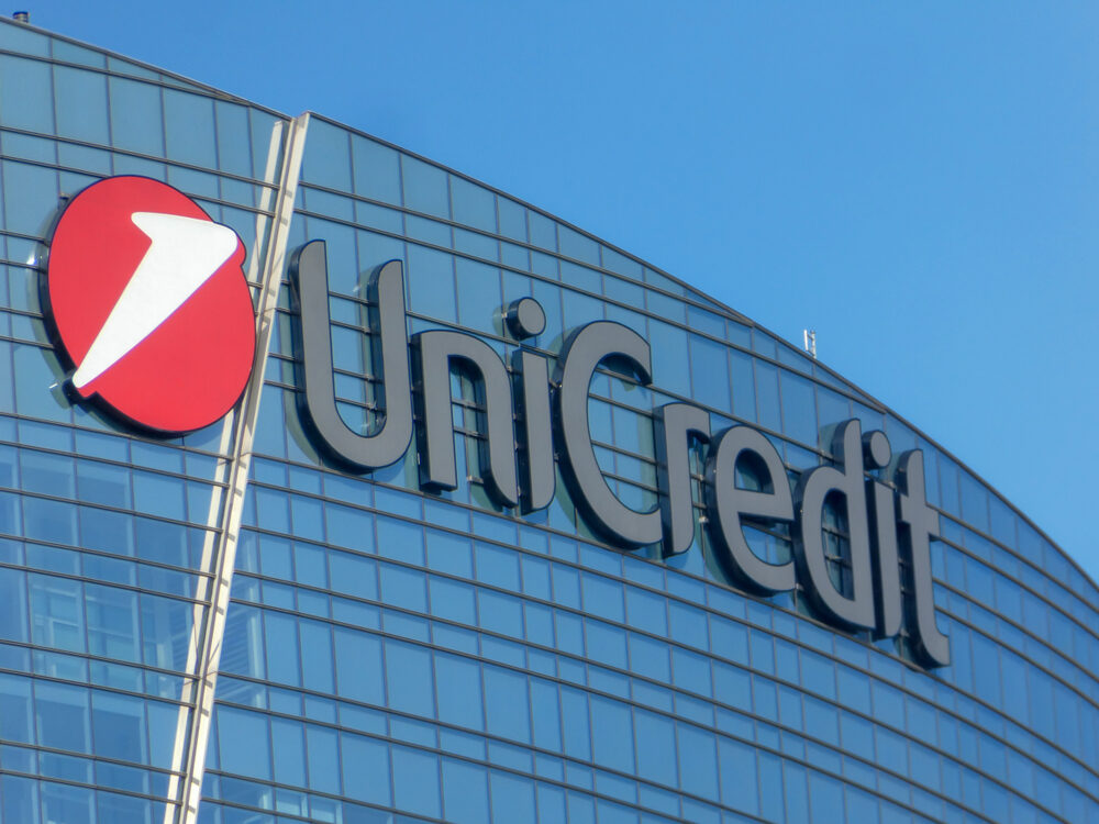 UniCredit logo