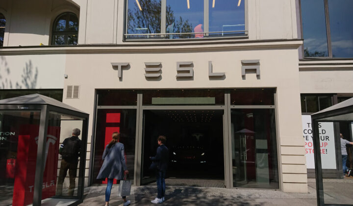 Tesla e SpaceX fusione