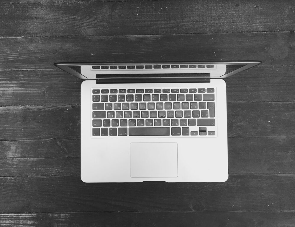 MacBook OLED in fase di test