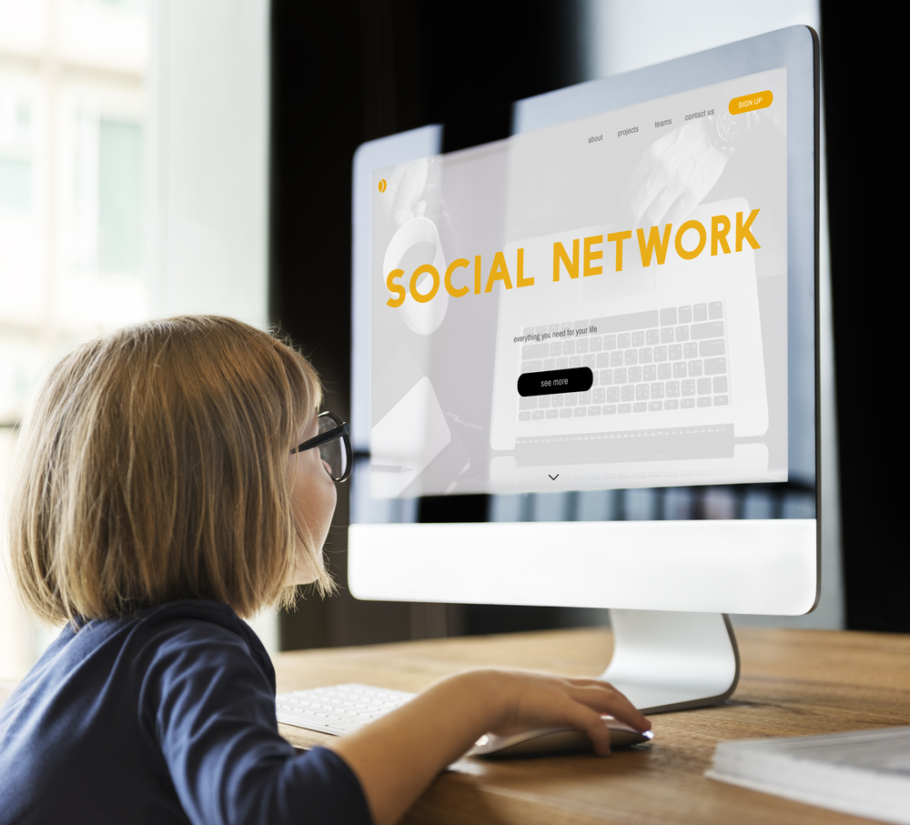 Rappresentazione grafica della questione dei social media e dei minori