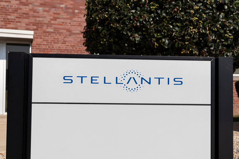 Riapertura degli stabilimenti Stellantis a Mirafiori e Pomigliano