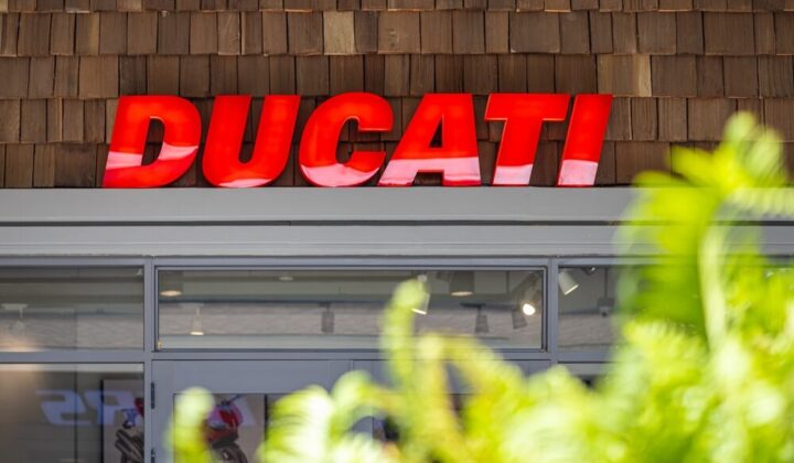 Logo Ducati su moto